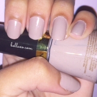 Revlon Nail Lacquer in "Elegant" | First Impression + Review